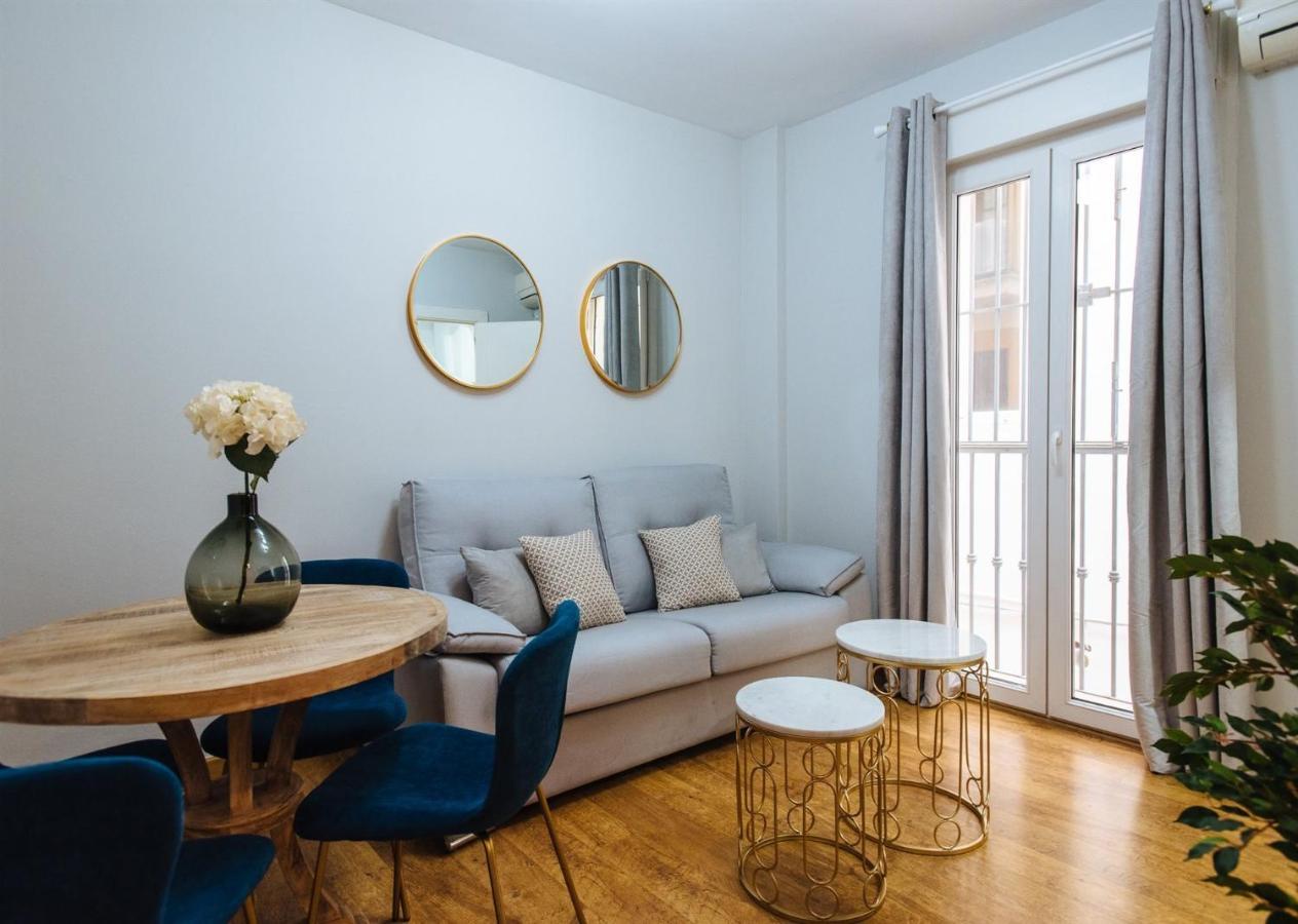 Feijoo Suite Apartment Севиля Екстериор снимка