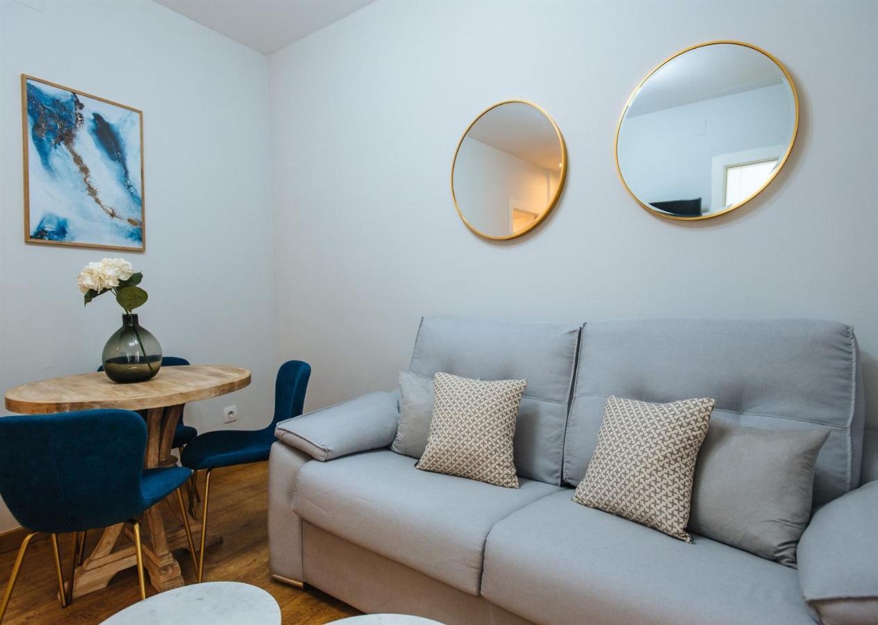 Feijoo Suite Apartment Севиля Екстериор снимка
